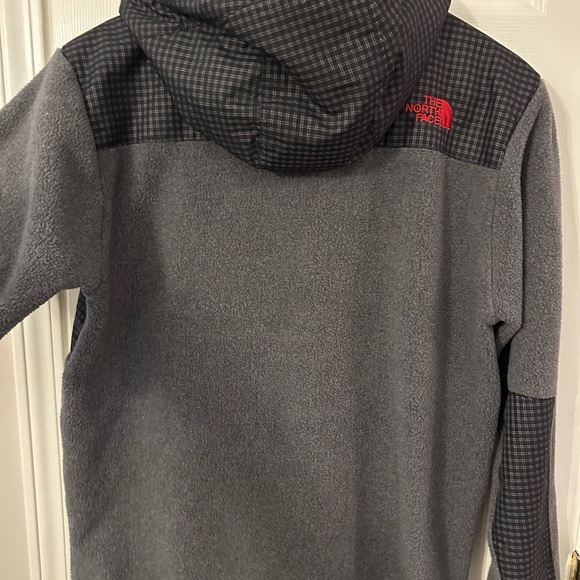 ♥️ Amazing @Northface Jacket ♥️ - Picture 3 of 8